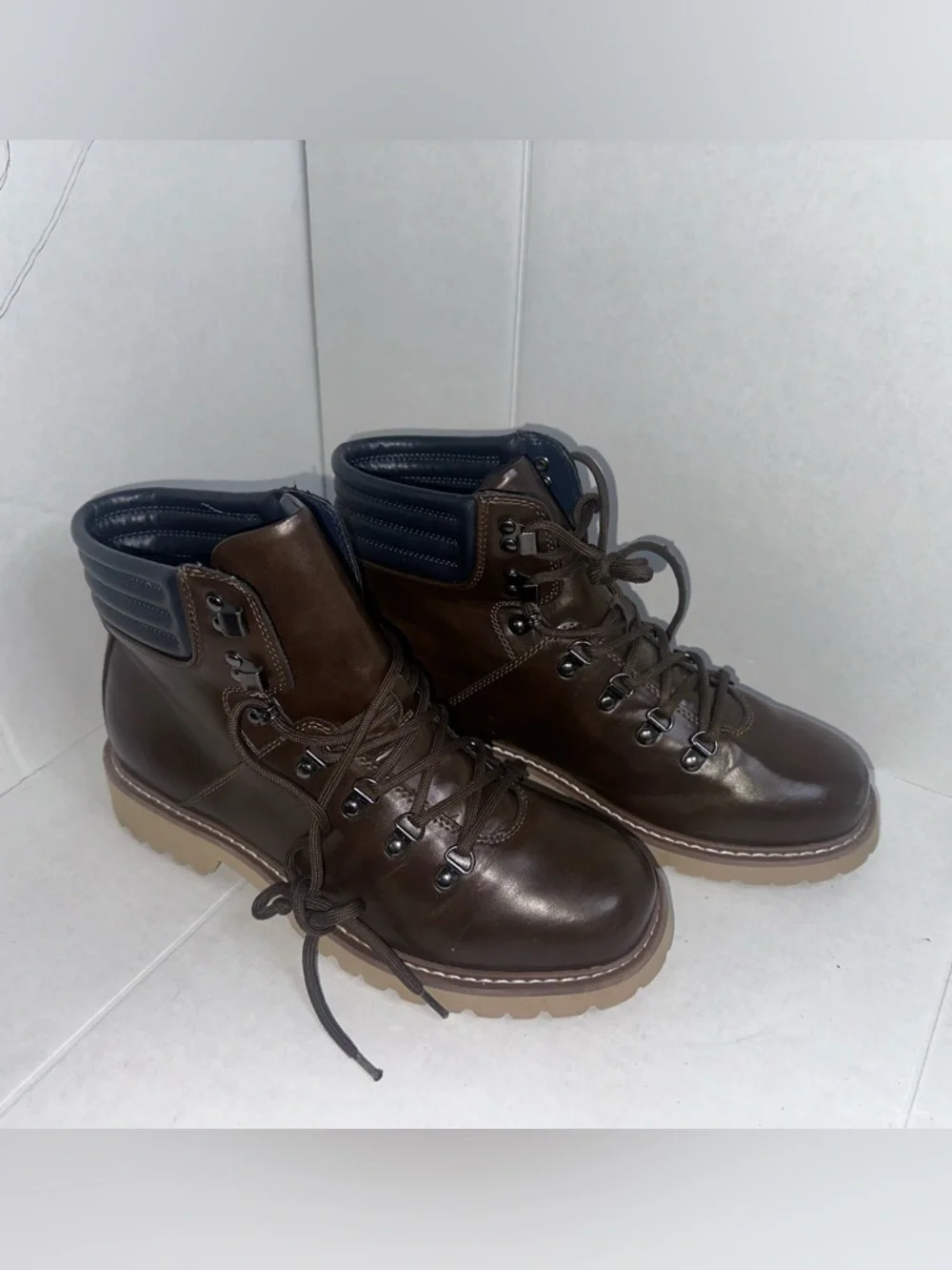 Jax Chocolate brown leather ankle boots with blue accents - size 10